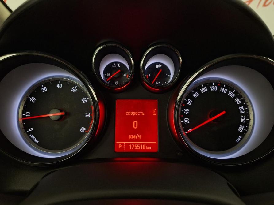 Opel Astra J Рестайлинг Псков  - изображение 10