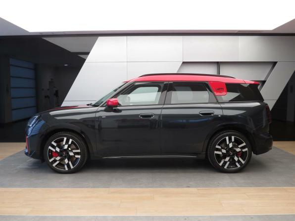 Mini Countryman III с пробегом 2024 года, цена 6 720 000 рублей, 5070 км, внедорожник, Автокод Объявления