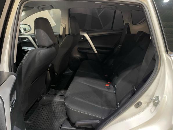 Toyota RAV4 IV (XA40) Рестайлинг с пробегом 2017 года, цена 2 240 000 рублей, 139600 км, внедорожник, Автокод Объявления