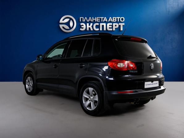 Volkswagen Tiguan I Рестайлинг с пробегом 2011 года, цена 970 000 рублей, 219786 км, внедорожник, Автокод Объявления