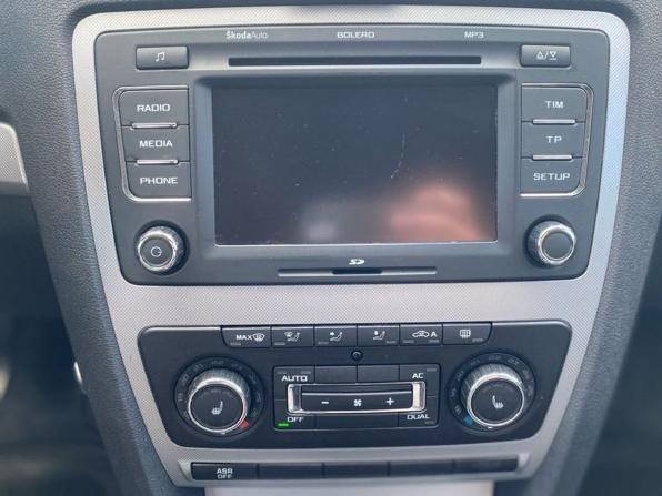 Skoda Octavia II (A5) Рестайлинг с пробегом 2011 года, цена 750 000 рублей, 253377 км, лифтбек, Автокод Объявления