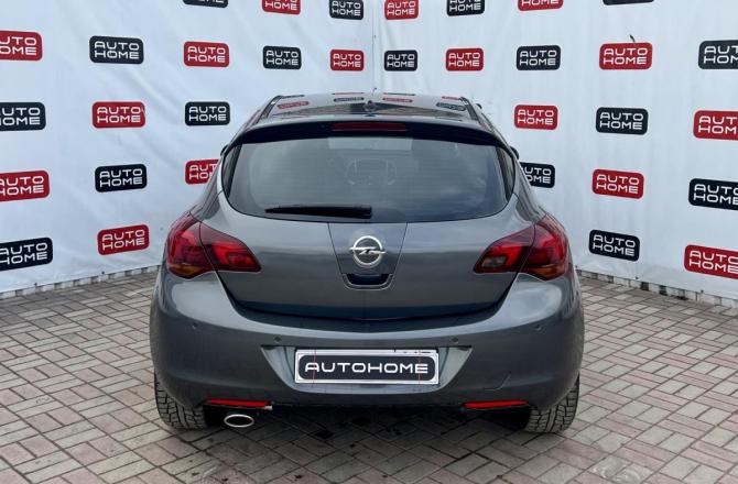 Opel Astra J с пробегом 2011 года, цена 650 000 рублей, 183300 км, хэтчбек, Автокод Объявления