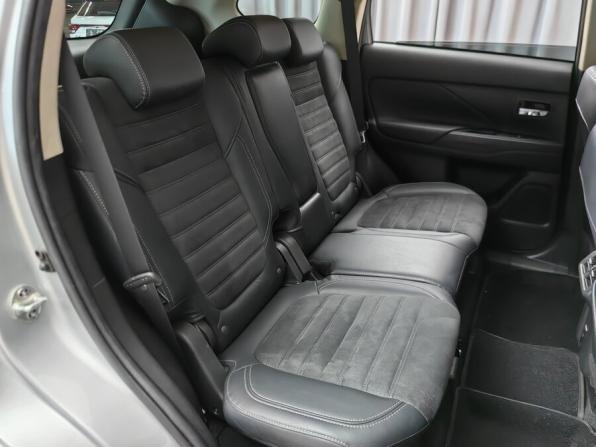Mitsubishi Outlander III Рестайлинг 3 с пробегом 2022 года, цена 2 111 000 рублей, 190383 км, внедорожник, Автокод Объявления