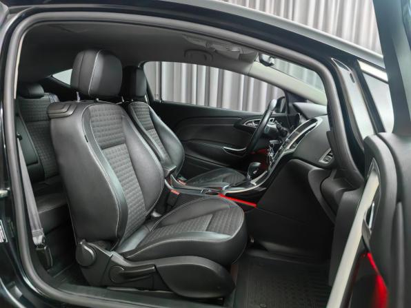 Opel Astra J Рестайлинг с пробегом 2014 года, цена 833 000 рублей, 177038 км, хэтчбек, Автокод Объявления