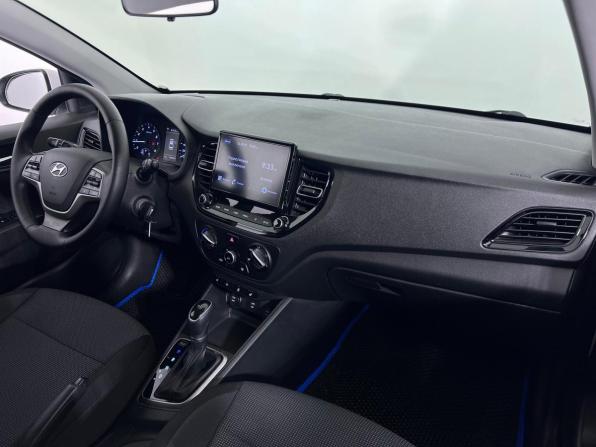 Hyundai Solaris II Рестайлинг с пробегом 2021 года, цена 1 347 000 рублей, 158723 км, седан, Автокод Объявления