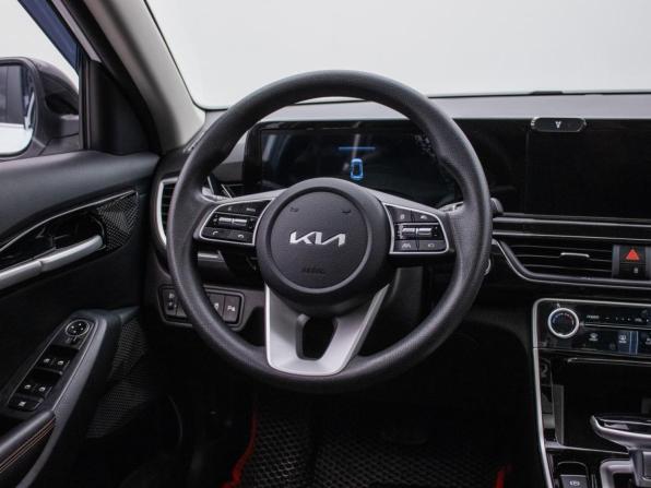 Kia Seltos I Рестайлинг с пробегом 2024 года, цена 2 350 000 рублей, 21500 км, внедорожник, Автокод Объявления