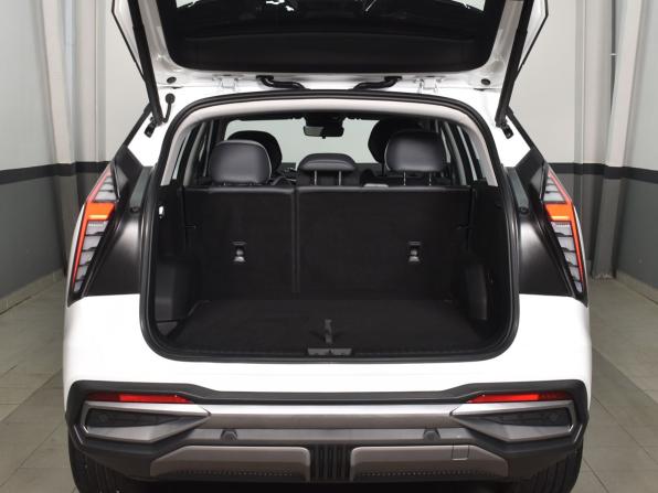 Geely Atlas II с пробегом 2023 года, цена 2 749 999 рублей, 5428 км, внедорожник, Автокод Объявления