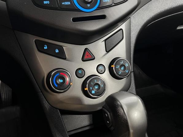 Chevrolet Aveo II с пробегом 2013 года, цена 615 000 рублей, 210105 км, седан, Автокод Объявления