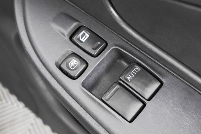 Mazda Familia Y11 с пробегом 2000 года, цена 199 000 рублей, 202000 км, универсал, Автокод Объявления