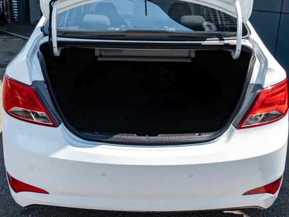 Hyundai Solaris I Рестайлинг с пробегом 2014 года, цена 1 075 000 рублей, 151627 км, седан, Автокод Объявления