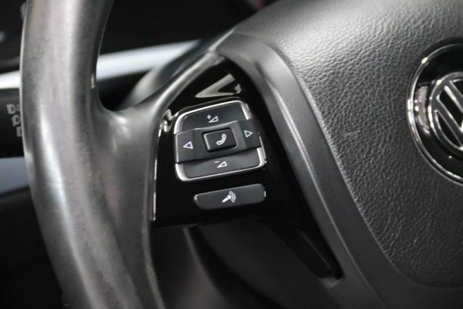 Volkswagen Touareg II с пробегом 2011 года, цена 1 585 850 рублей, 334895 км, внедорожник, Автокод Объявления