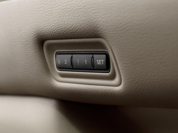 Nissan Pathfinder IV с пробегом 2014 года, цена 1 740 000 рублей, 210522 км, внедорожник, Автокод Объявления