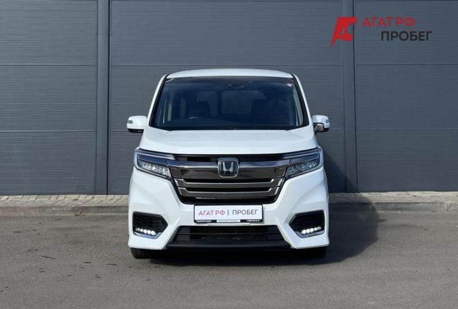 Honda Stepwgn V Рестайлинг с пробегом 2019 года, цена 2 620 000 рублей, 49845 км, минивэн, Автокод Объявления