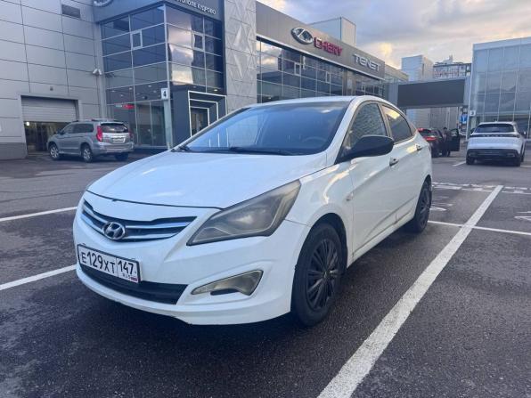 Hyundai Solaris I Рестайлинг с пробегом 2015 года, цена 733 333 рубля, 161000 км, седан, Автокод Объявления