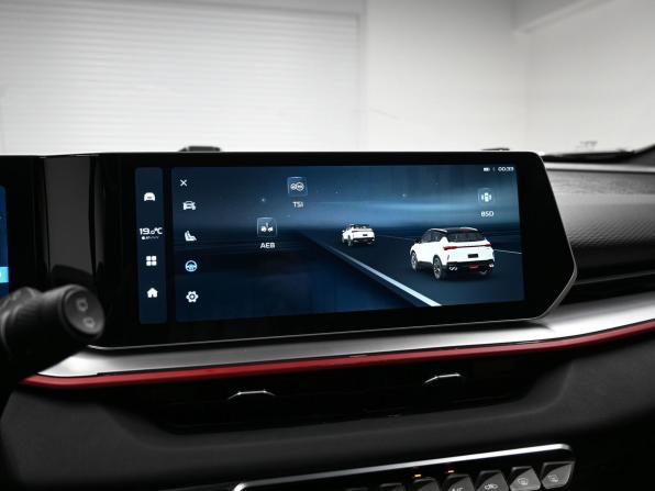 Geely Coolray I Рестайлинг с пробегом 2024 года, цена 2 095 000 рублей, 52839 км, внедорожник, Автокод Объявления