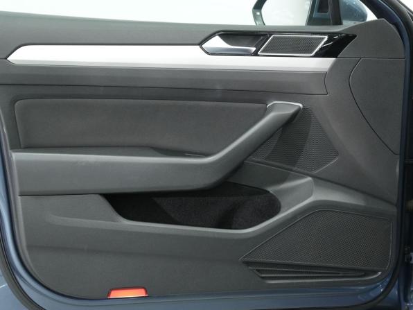 Volkswagen Passat B8 с пробегом 2015 года, цена 1 670 000 рублей, 153709 км, универсал, Автокод Объявления