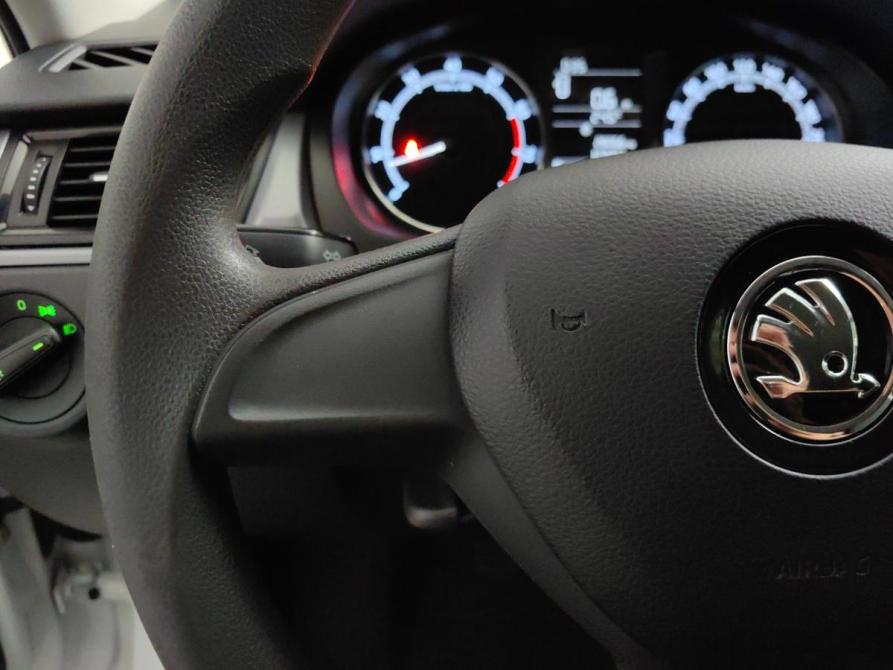 Skoda Rapid I Рестайлинг Подольск  - изображение 17