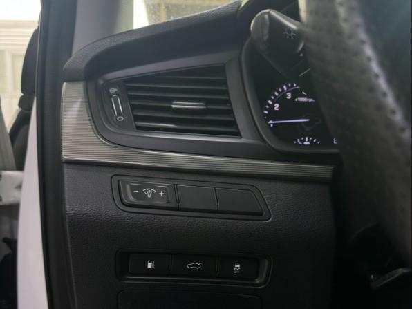 Hyundai Sonata VII (LF) Рестайлинг с пробегом 2017 года, цена 1 410 000 рублей, 181447 км, седан, Автокод Объявления