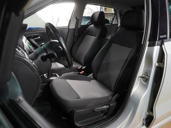 Volkswagen Polo V с пробегом 2014 года, цена 1 059 000 рублей, 98433 км, седан, Автокод Объявления