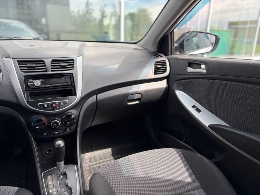Hyundai Solaris I Санкт-Петербург  - изображение 7