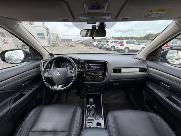 Mitsubishi Outlander III Рестайлинг 3 с пробегом 2019 года, цена 2 365 000 рублей, 60000 км, внедорожник, Автокод Объявления