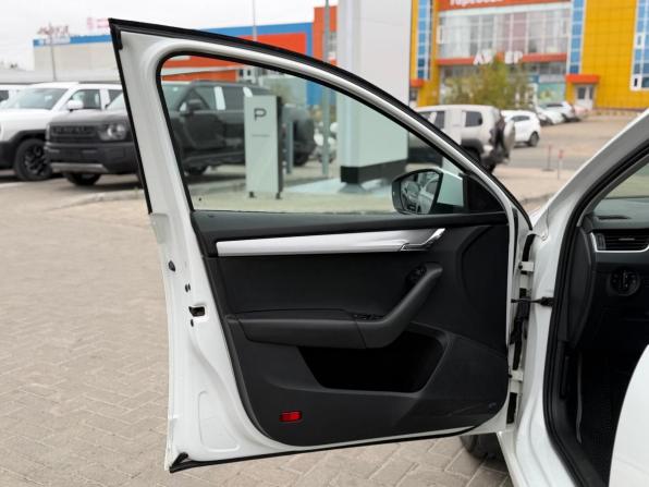 Skoda Octavia III (A7) с пробегом 2016 года, цена 1 350 000 рублей, 195603 км, лифтбек, Автокод Объявления