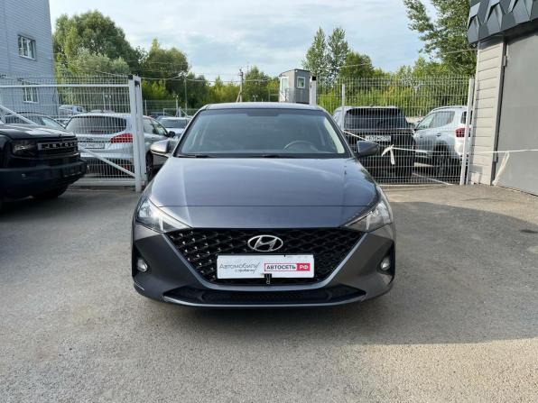 Hyundai Solaris II Рестайлинг с пробегом 2021 года, цена 1 537 000 рублей, 82000 км, седан, Автокод Объявления