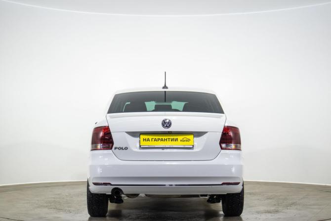 Volkswagen Polo V Рестайлинг с пробегом 2019 года, цена 1 199 000 рублей, 107292 км, седан, Автокод Объявления