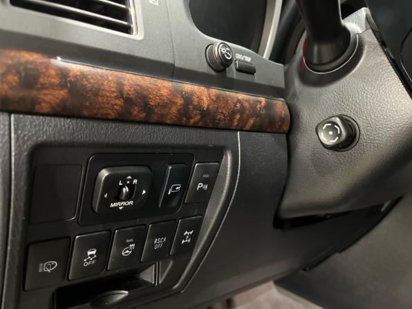 Toyota Land Cruiser 200 Series Рестайлинг 1 с пробегом 2013 года, цена 3 500 000 рублей, 252026 км, внедорожник, Автокод Объявления