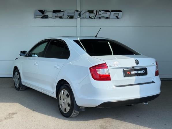 Skoda Rapid I с пробегом 2014 года, цена 999 000 рублей, 167500 км, лифтбек, Автокод Объявления