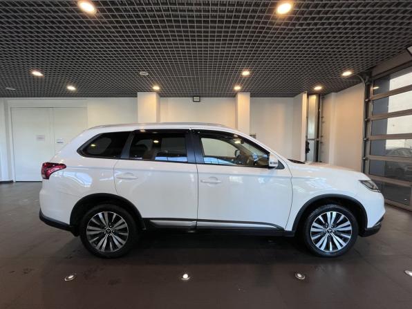 Mitsubishi Outlander III Рестайлинг 3 с пробегом 2019 года, цена 2 350 000 рублей, 113757 км, внедорожник, Автокод Объявления