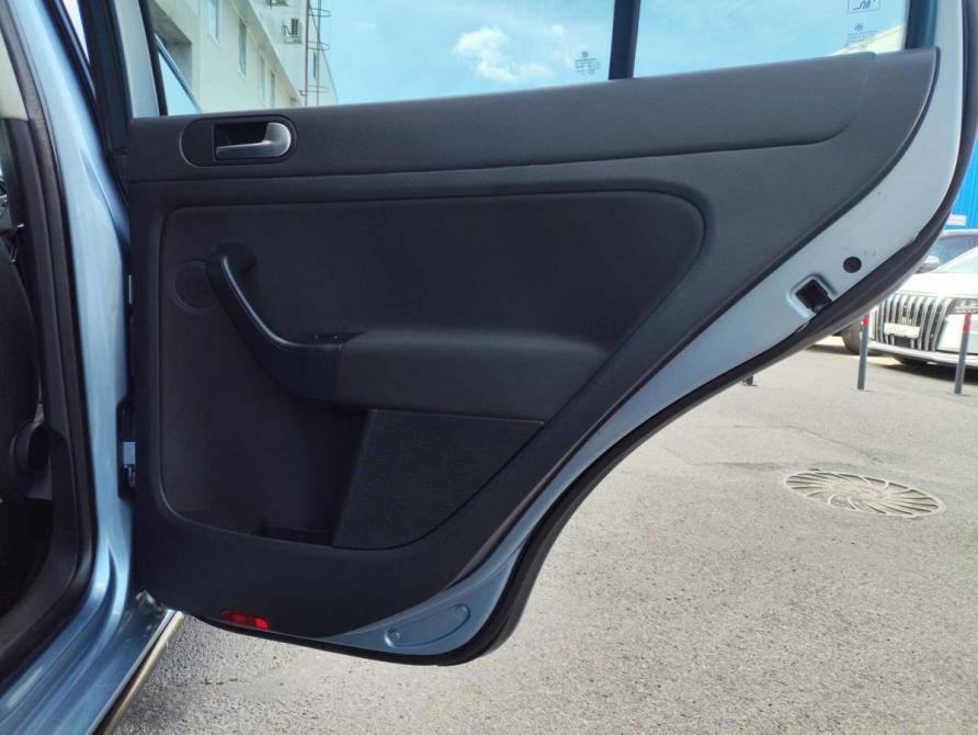 Volkswagen Golf Plus II Санкт-Петербург  - изображение 16