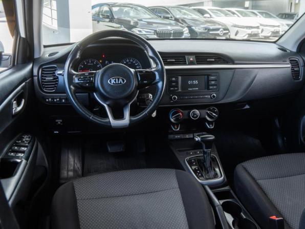 Kia Rio IV Рестайлинг с пробегом 2020 года, цена 1 250 000 рублей, 97465 км, седан, Автокод Объявления