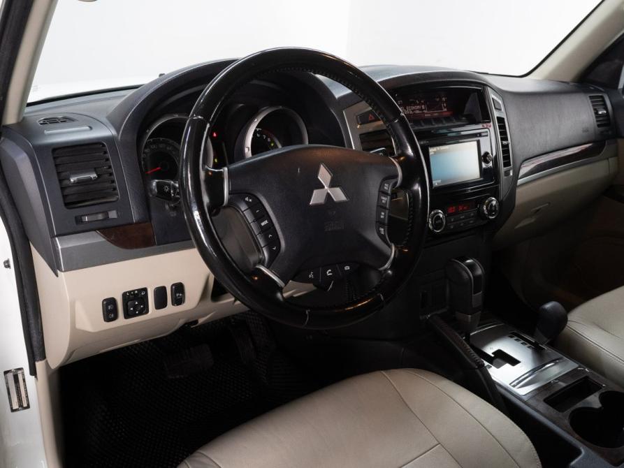 Mitsubishi Pajero IV Рестайлинг 2 Тюмень  - изображение 10