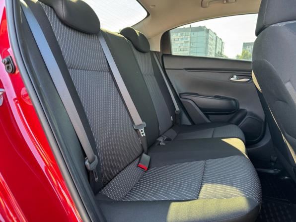 Kia Rio IV с пробегом 2018 года, цена 1 259 000 рублей, 64450 км, седан, Автокод Объявления