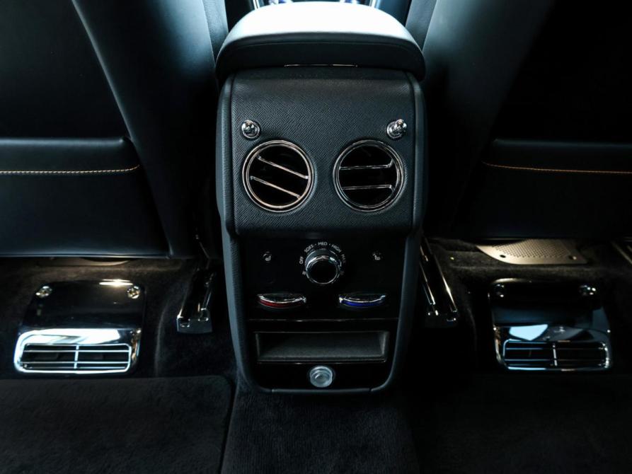 Rolls-Royce Cullinan I (Series I) Москва  - изображение 28
