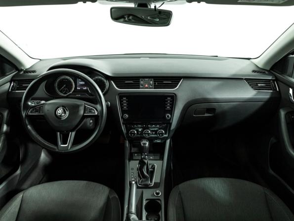 Skoda Octavia III (A7) Рестайлинг с пробегом 2018 года, цена 1 949 700 рублей, 83724 км, лифтбек, Автокод Объявления