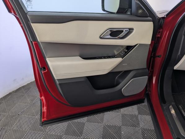 Land Rover Range Rover Velar I с пробегом 2018 года, цена 4 565 000 рублей, 65044 км, внедорожник, Автокод Объявления