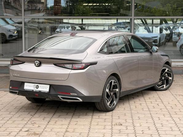 Changan Lamore с пробегом 2023 года, цена 1 900 000 рублей, 33831 км, седан, Автокод Объявления