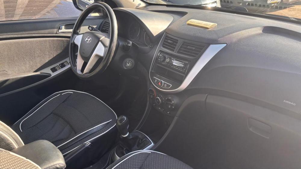 Hyundai Solaris I Киров  - изображение 3