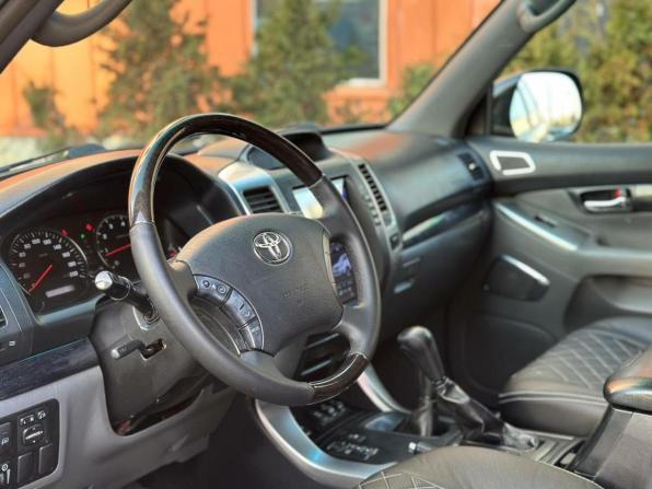 Toyota Land Cruiser Prado 120 Series Рестайлинг с пробегом 2008 года, цена 1 690 000 рублей, 220315 км, внедорожник, Автокод Объявления