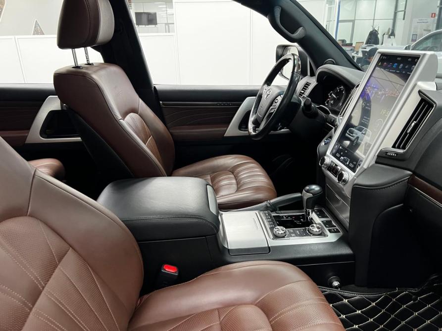 Toyota Land Cruiser 200 Series Рестайлинг 2 Казань  - изображение 16