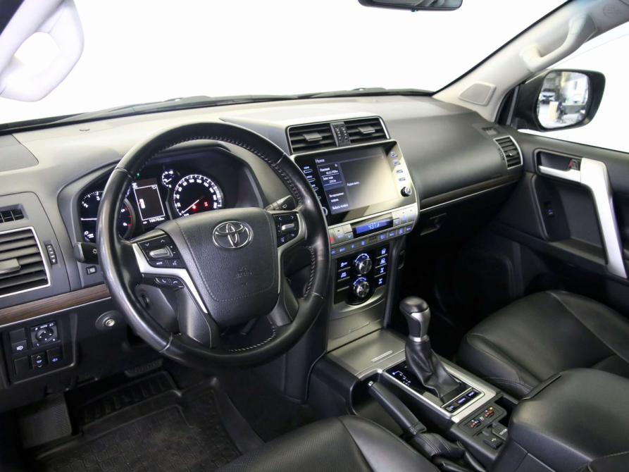 Toyota Land Cruiser Prado 150 Series Рестайлинг 3 Санкт-Петербург  - изображение 17