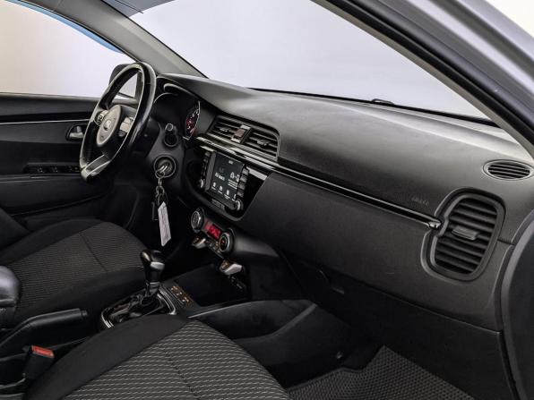 Kia Rio IV с пробегом 2018 года, цена 1 501 500 рублей, 122342 км, хэтчбек, Автокод Объявления