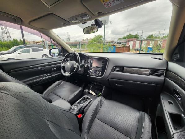 Mitsubishi Outlander III Рестайлинг 2 с пробегом 2016 года, цена 1 469 000 рублей, 309000 км, внедорожник, Автокод Объявления