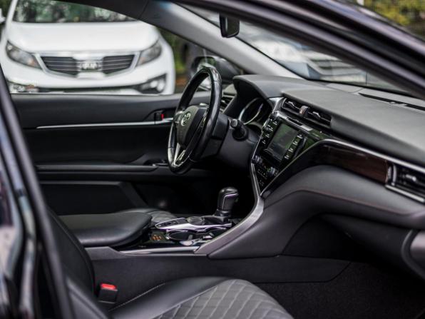Toyota Camry VIII (XV70) с пробегом 2019 года, цена 2 488 000 рублей, 115130 км, седан, Автокод Объявления