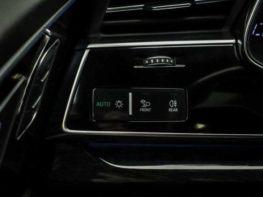 Audi Q8 I (4M) Москва  - изображение 16