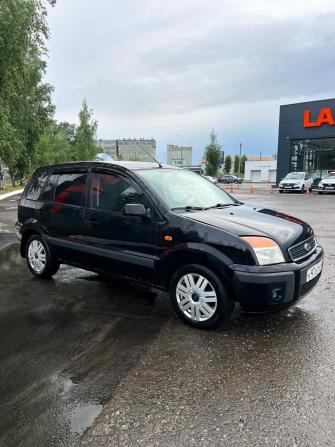 Ford Fusion I Рестайлинг с пробегом 2008 года, цена 200 000 рублей, 313000 км, хэтчбек, Автокод Объявления