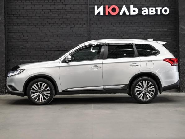 Mitsubishi Outlander III Рестайлинг 3 с пробегом 2019 года, цена 2 090 000 рублей, 118599 км, внедорожник, Автокод Объявления