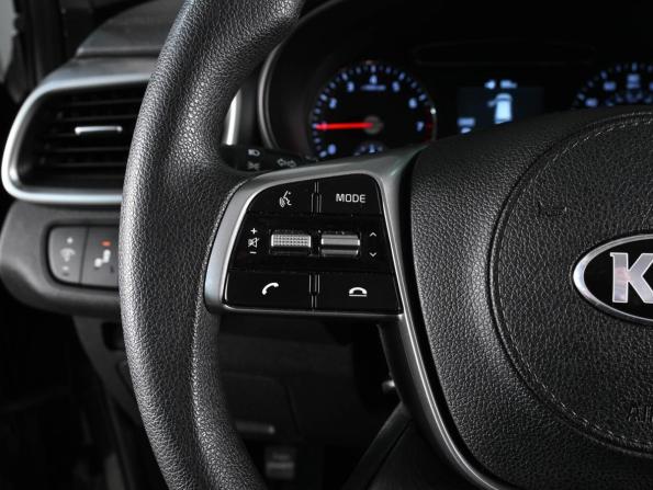 Kia Sorento III Prime Рестайлинг с пробегом 2018 года, цена 2 259 000 рублей, 121350 км, внедорожник, Автокод Объявления